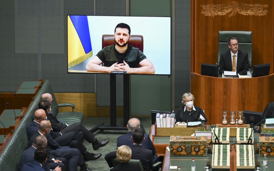 Ukrainian President Volodymyr Zelenskiy issues plea for military aid