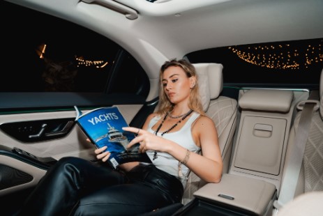 luxury chauffeur service in Abu Dhabi
